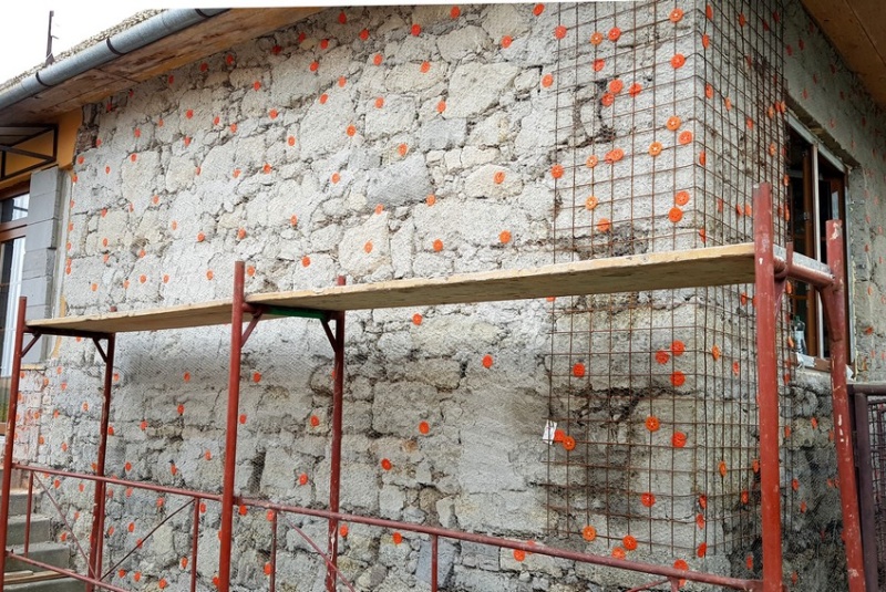  Kamenný dom - Brhlovce