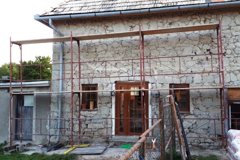  Kamenný dom - Brhlovce