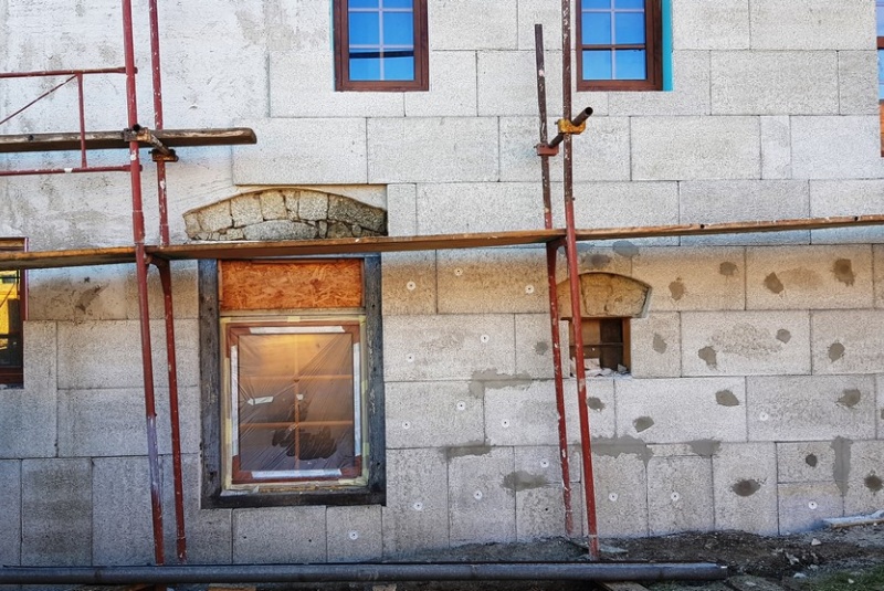  Kamenný dom - Brhlovce